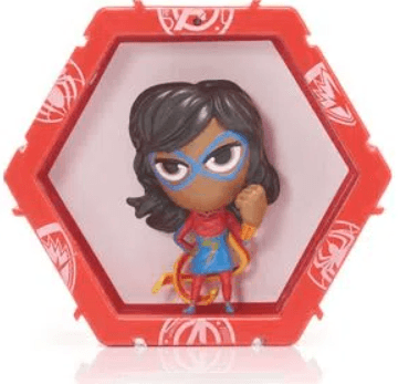 Figura Wow Pod Ms. Marvel con Luz- Marvel Avengers