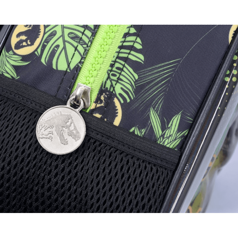 Jurassic-World-2711--9-