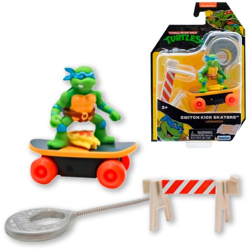 Tortugas Ninja Switch Kick Skaters Figura con Accesorios y Lanzador Leonardo