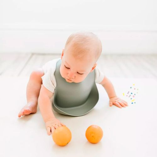Babero de Silicona con Bolsillo Recoge Migas Verde