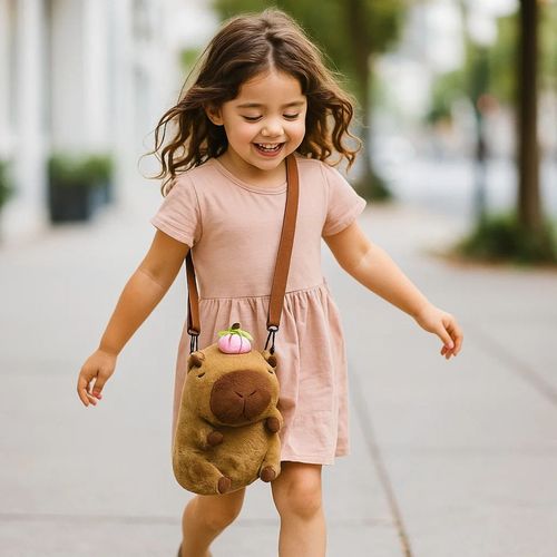 Cartera De Capibara Con Fruta Rosa