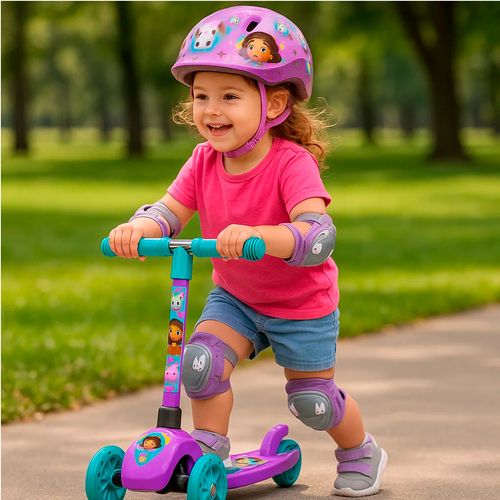 Monopatin plegable Gabby Doll House Con Casco y Protecciones Lila