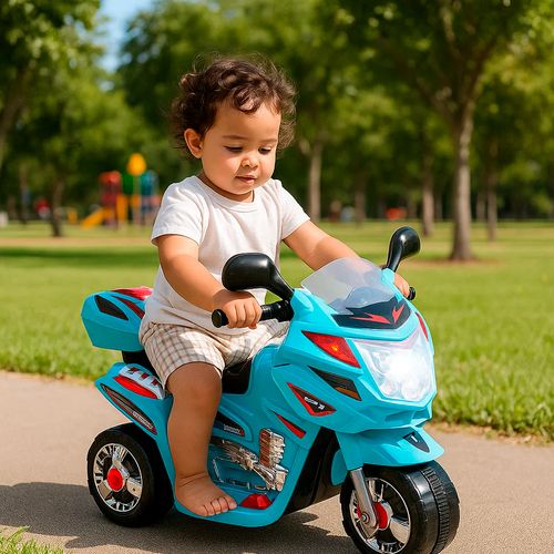 Moto a Batería Con Luces y Sonido Baúl Celeste