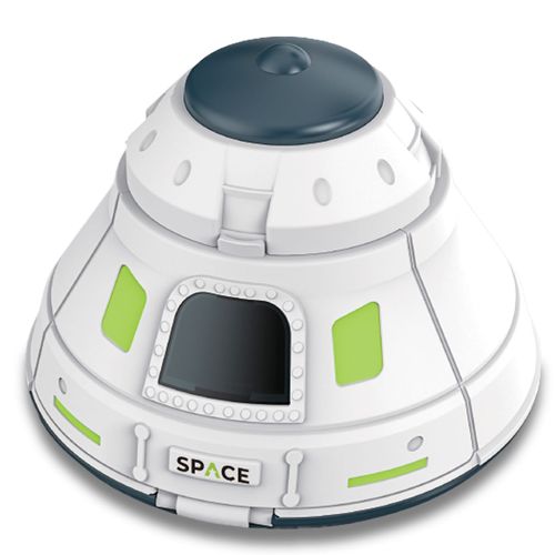 Capsula Espacial Con Astronauta Con Luz
